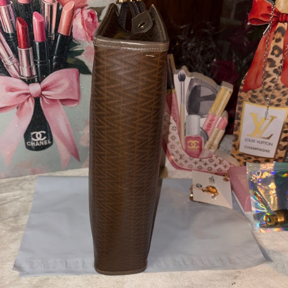 Valentino Vintage Brown Clutch with Gold V-Emblem - Picture 7 of 8